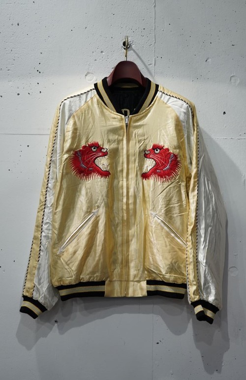  TAILOR TOYO - Early 1950s - Mid 1950s Style Acetate Souvenir Jacket “RED TIGER” × “GOLD DRAGON” - GOLD