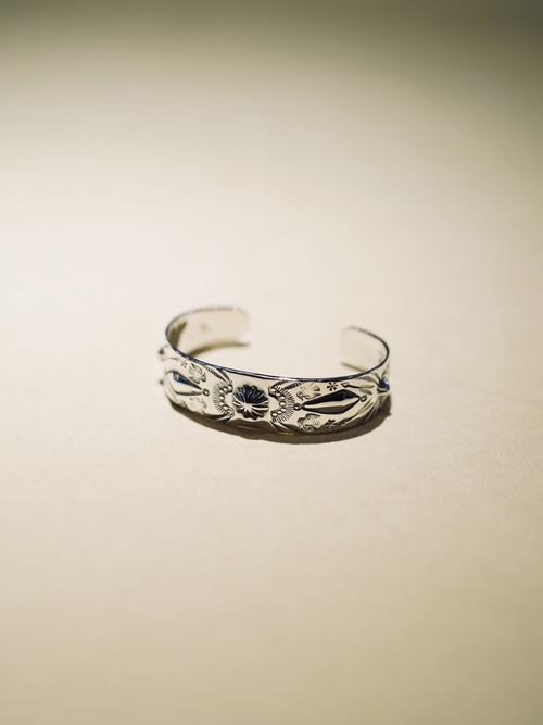  LARRY SMITH - SHELL BRACELET