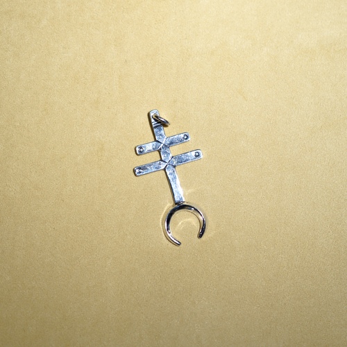  LARRY SMITH - CRESCENT DRAGONFLY PENDANT