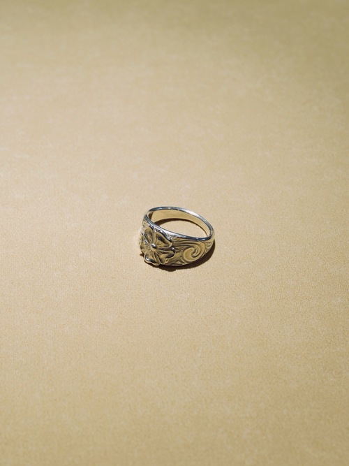  LARRY SMITH - KARAKUSA ROSE RING No. 96
