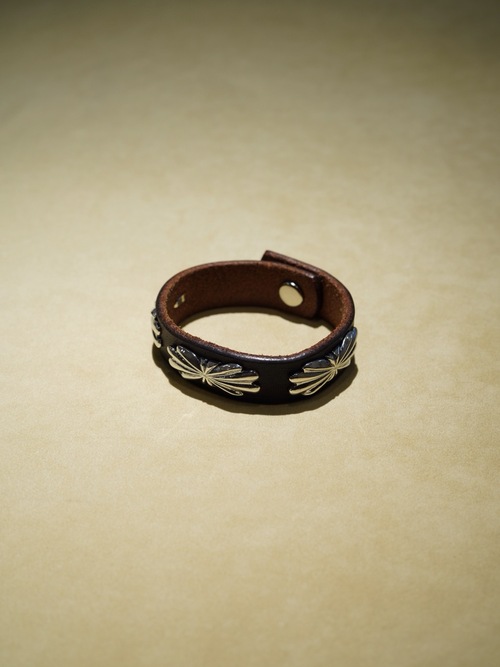  LARRY SMITH - LEATHER BRACELET (3 BUTTERFLY SHELLS) - BLACK