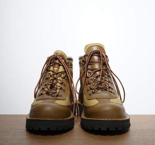  Danner - FEATHER LIGHT REVIVAL - BROWN KHAKI